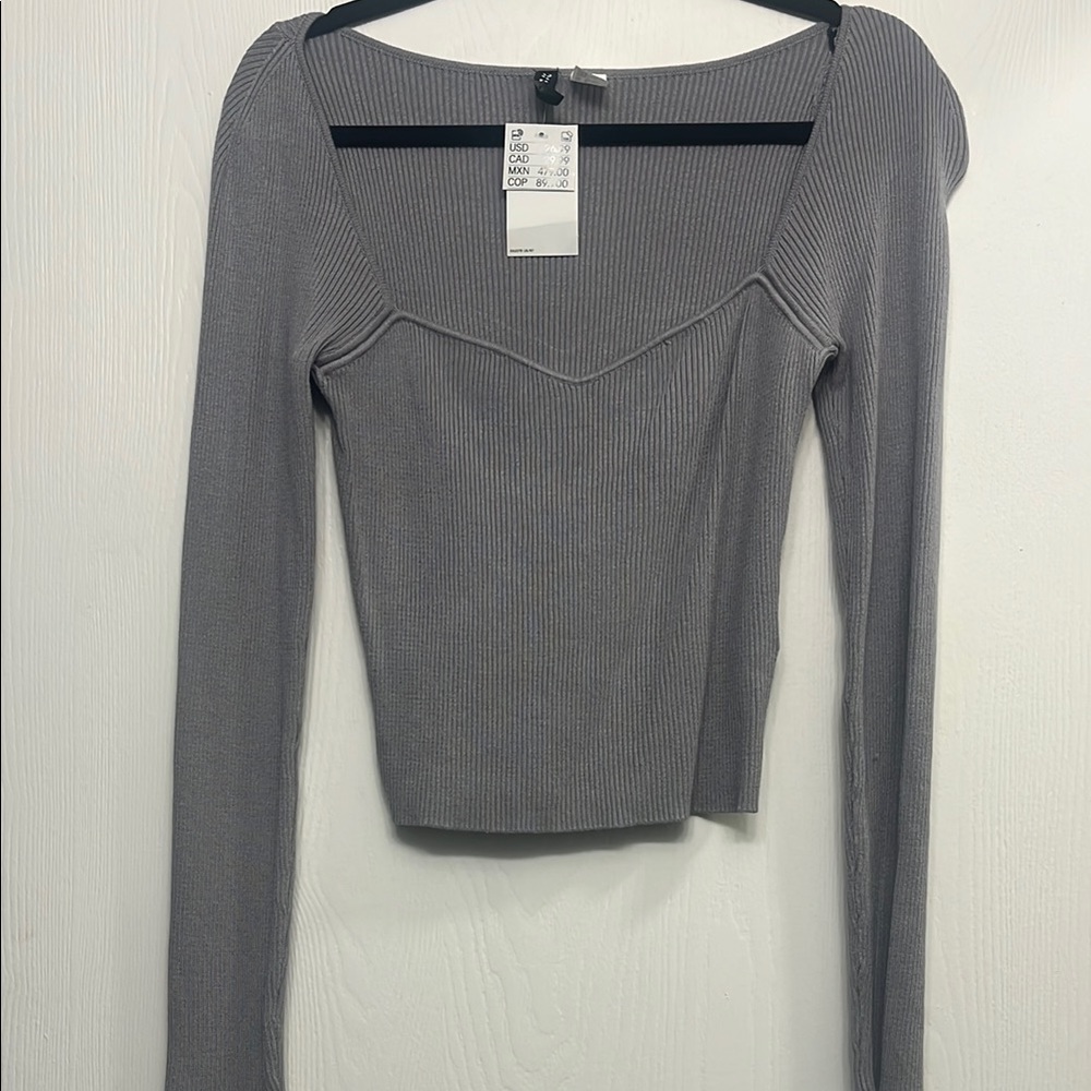 Gray Ribbed Long Sleeve Sweater